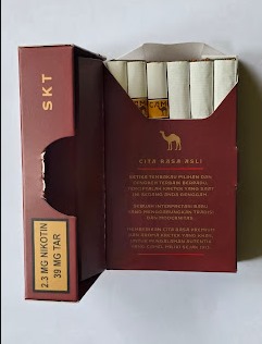 Camel Kretek SKT 12: Smooth, Sweet, and Distinctly Refined