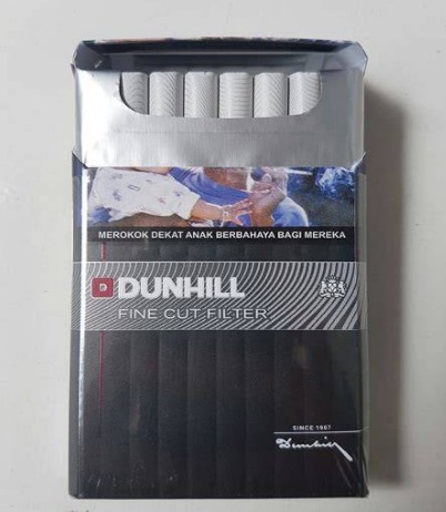 Dunhill Mixtures Hand Crafted 12: 81mm Non-Filter with 39mg Tar